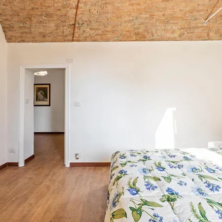 Apartament Of An Old Building In The Center Of San Remo