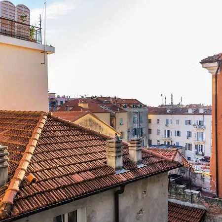 Of An Old Building In The Center Of Apartament San Remo